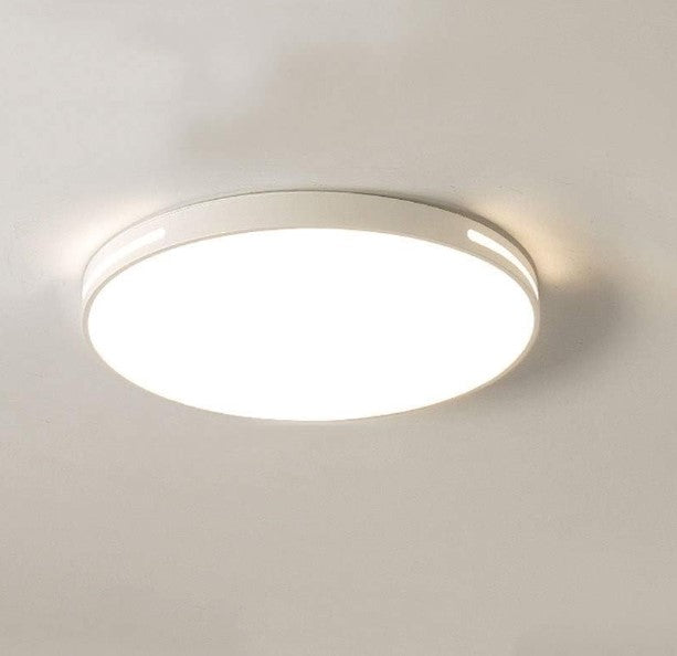 Płaska, ultracienka lampa sufitowa LED, nowoczesne oświetlenie w minimalistycznym stylu, czarna lub biała.
