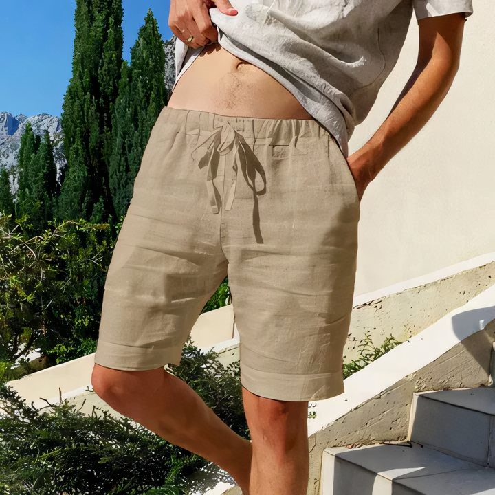 Modne męskie szorty casual na lato, zapewniające swobodę. Stylowe krótkie spodenki męskie letnie.