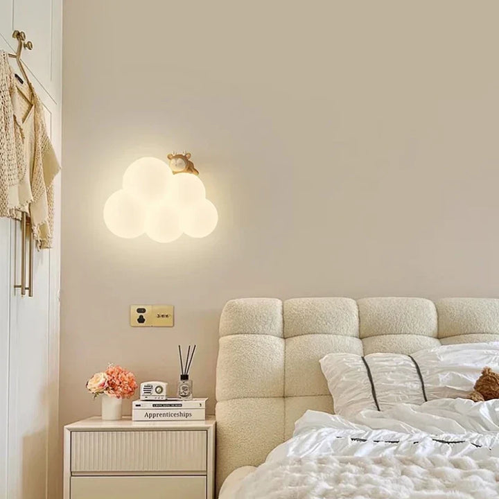 Oświetlenie dziecięce LED. Designerska biała lampa ścienna z motywem zwierząt, delikatne światło do pokoju dziecka.