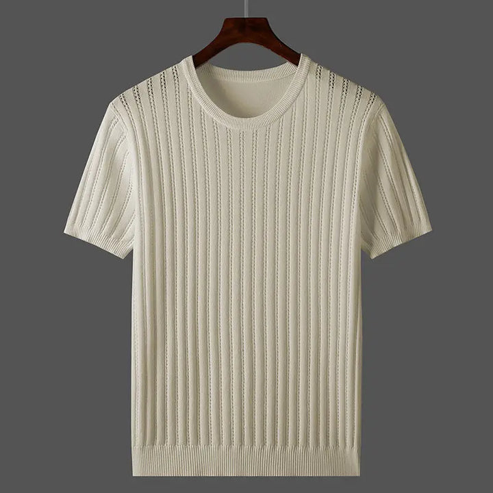 Komfortowy męski t-shirt z okrągłym dekoltem i dzianinowym materiałem, na co dzień.