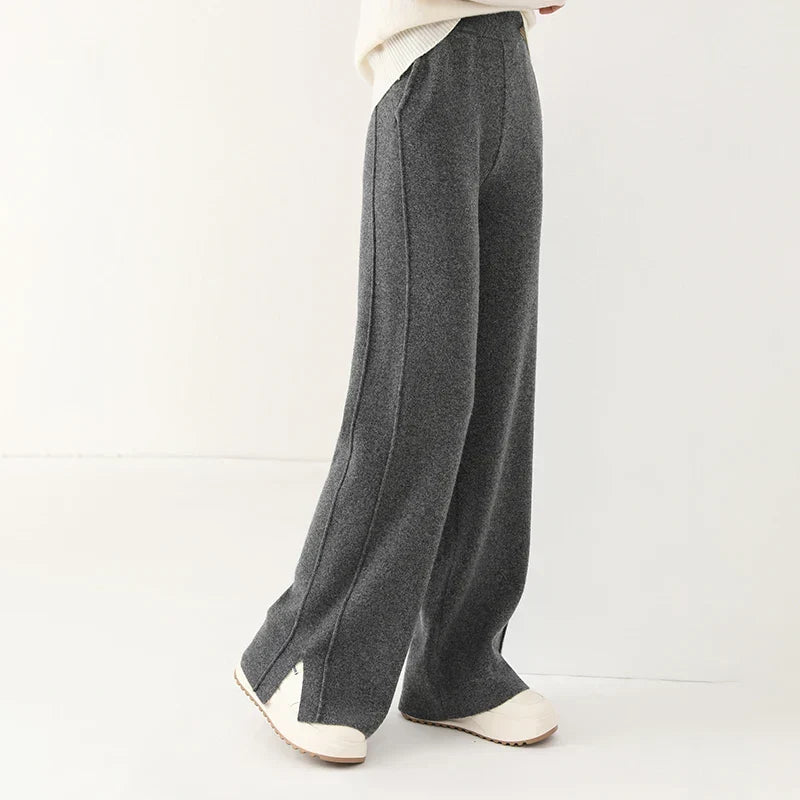 Eleganckie damskie spodnie dresowe z oddychającej wełny merynosów. Prosty krój, casual, do biura.