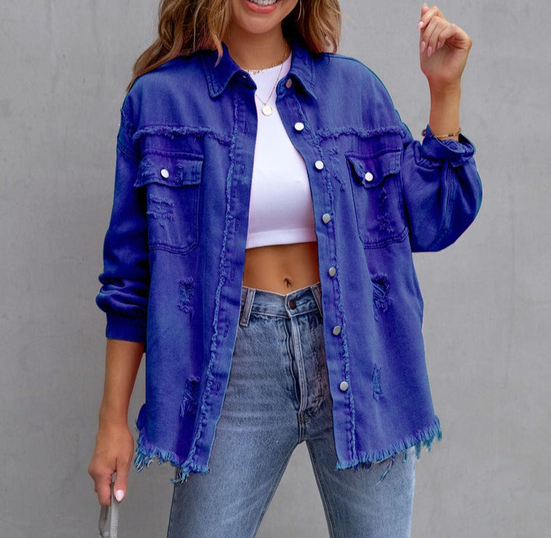 Damska kurtka jeansowa oversize, klasyczny krój trucker. Lekka i stylowa, idealna na wiosnę.