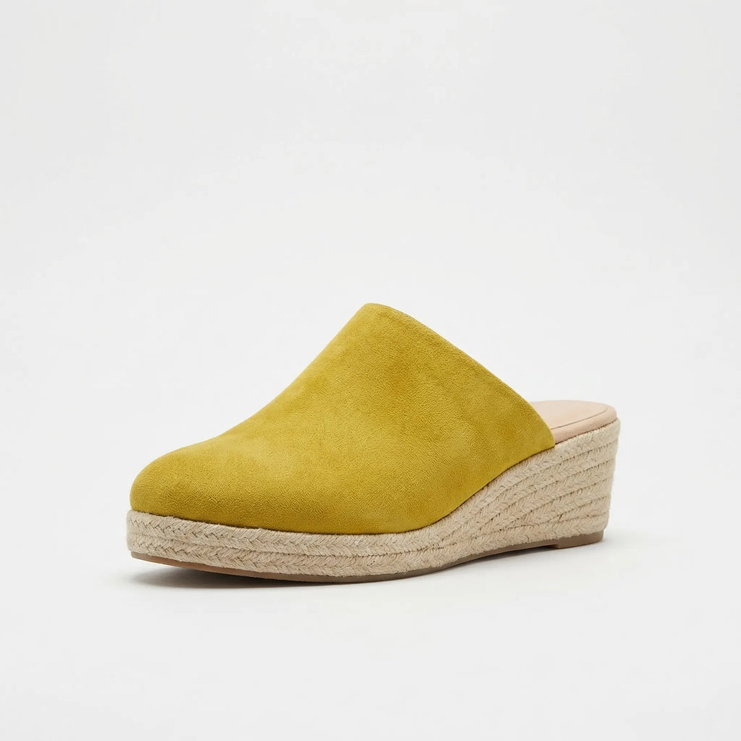 Damskie mule na koturnie, styl retro. Komfortowe buty wsuwane z okrągłym noskiem, idealne na lato.