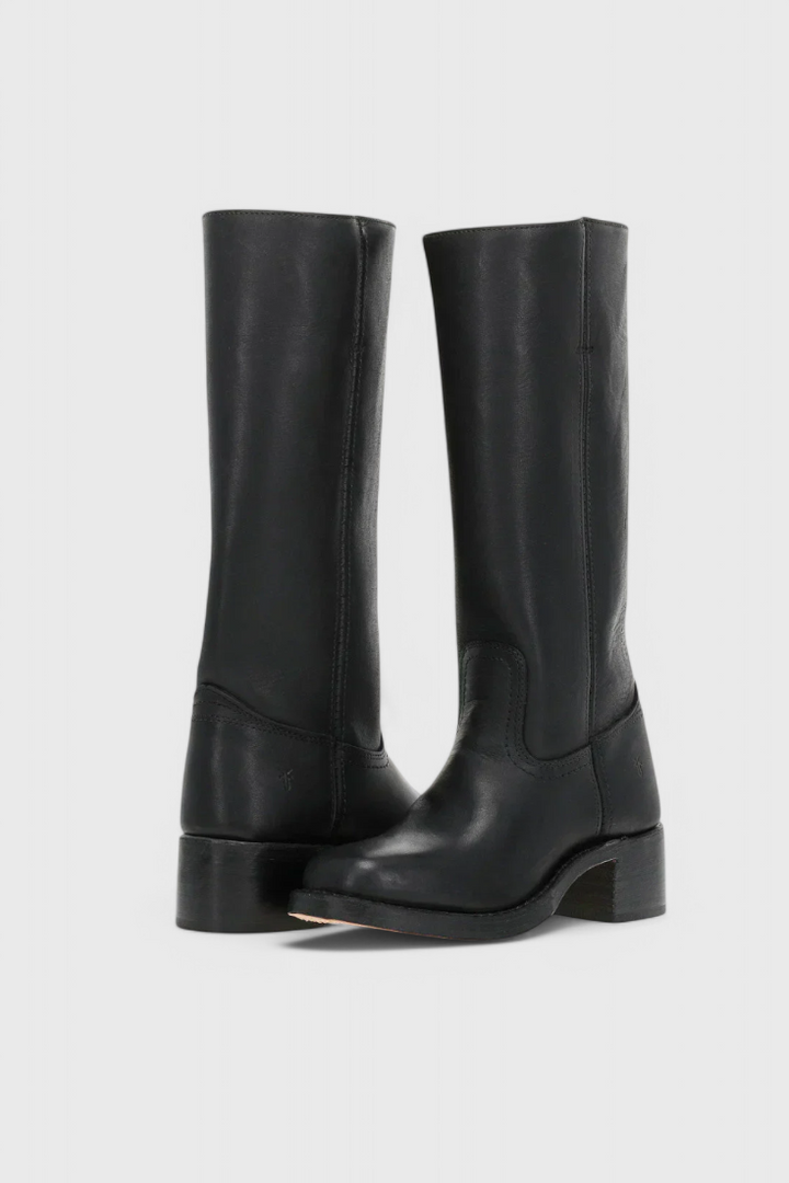 Jesienne i zimowe damskie kozaki do kolan. Modne buty na niskim obcasie, idealne na co dzień.