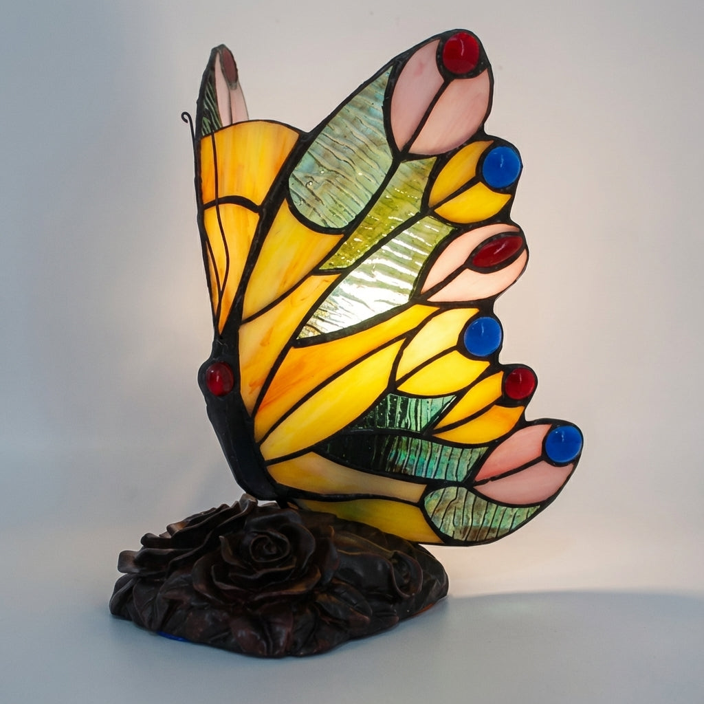 Lampa stołowa witrażowa z motywem motyla. Artystyczne oświetlenie LED w stylu retro art deco.