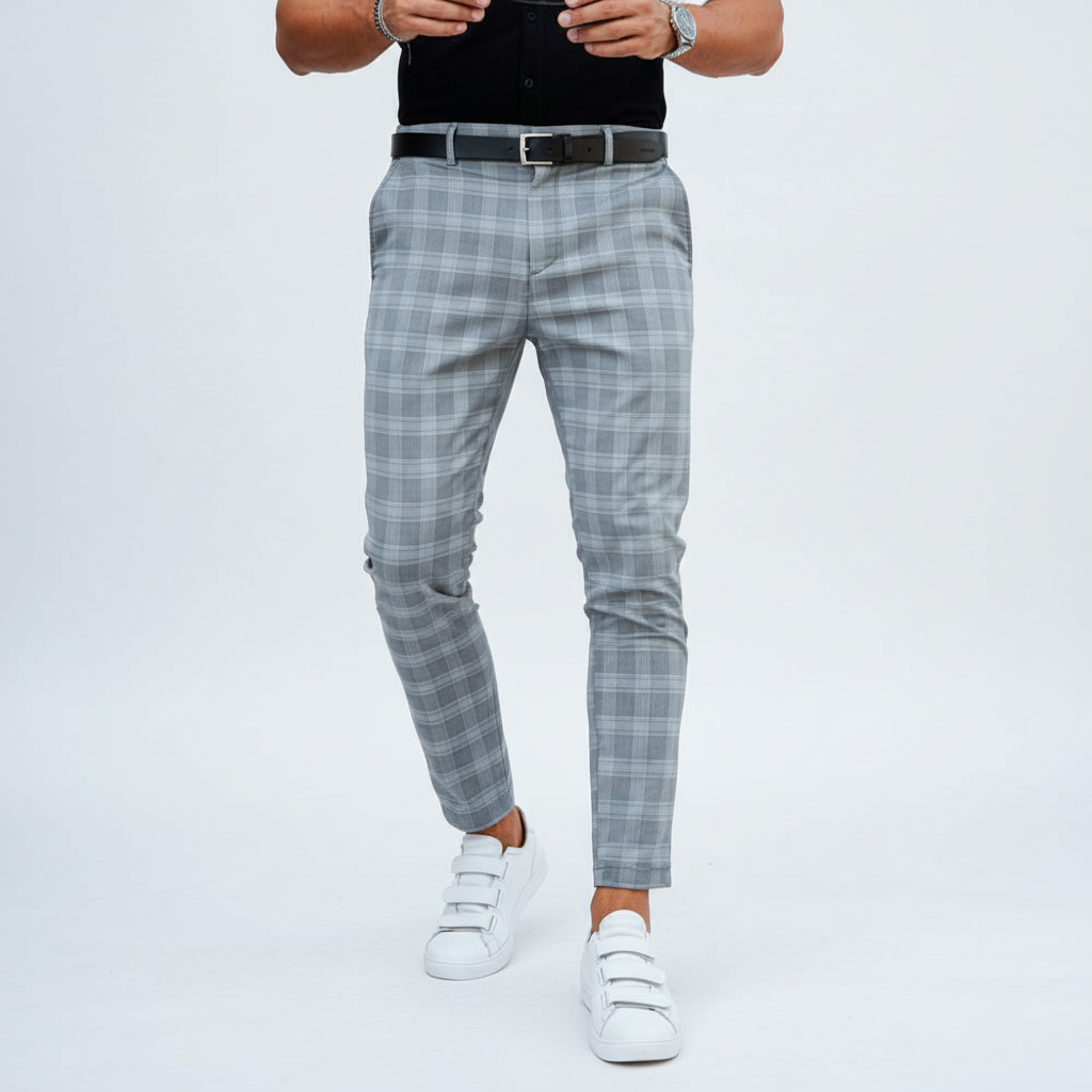 Wysokiej jakości męskie spodnie chino w paski, fason slim fit. Idealne na casualowe i eleganckie okazje.