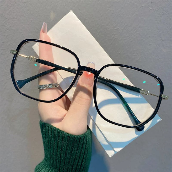 Eleganckie damskie okulary do czytania, z filtrem światła niebieskiego. Stylowa ochrona wzroku.
