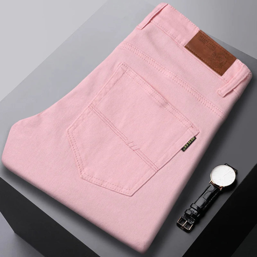 Komfortowe męskie dżinsy slim fit z elastycznego denimu premium. Modne, uniwersalne spodnie stretch.
