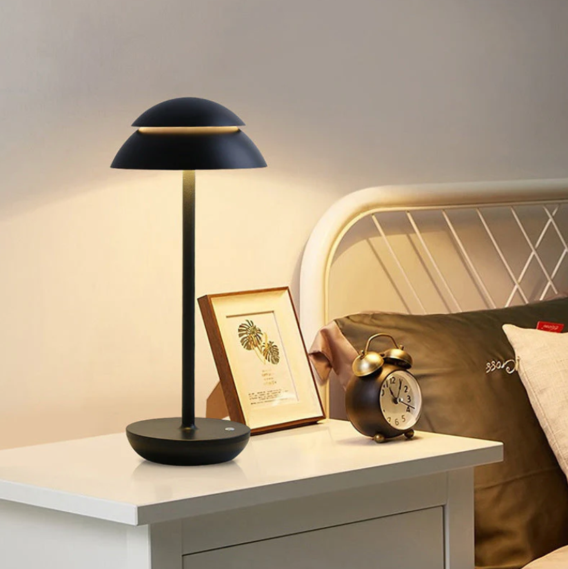 Bezprzewodowa lampa stołowa grzybek LED. Ściemniana dotykowo, ładowana USB. Funkcjonalna dekoracja.