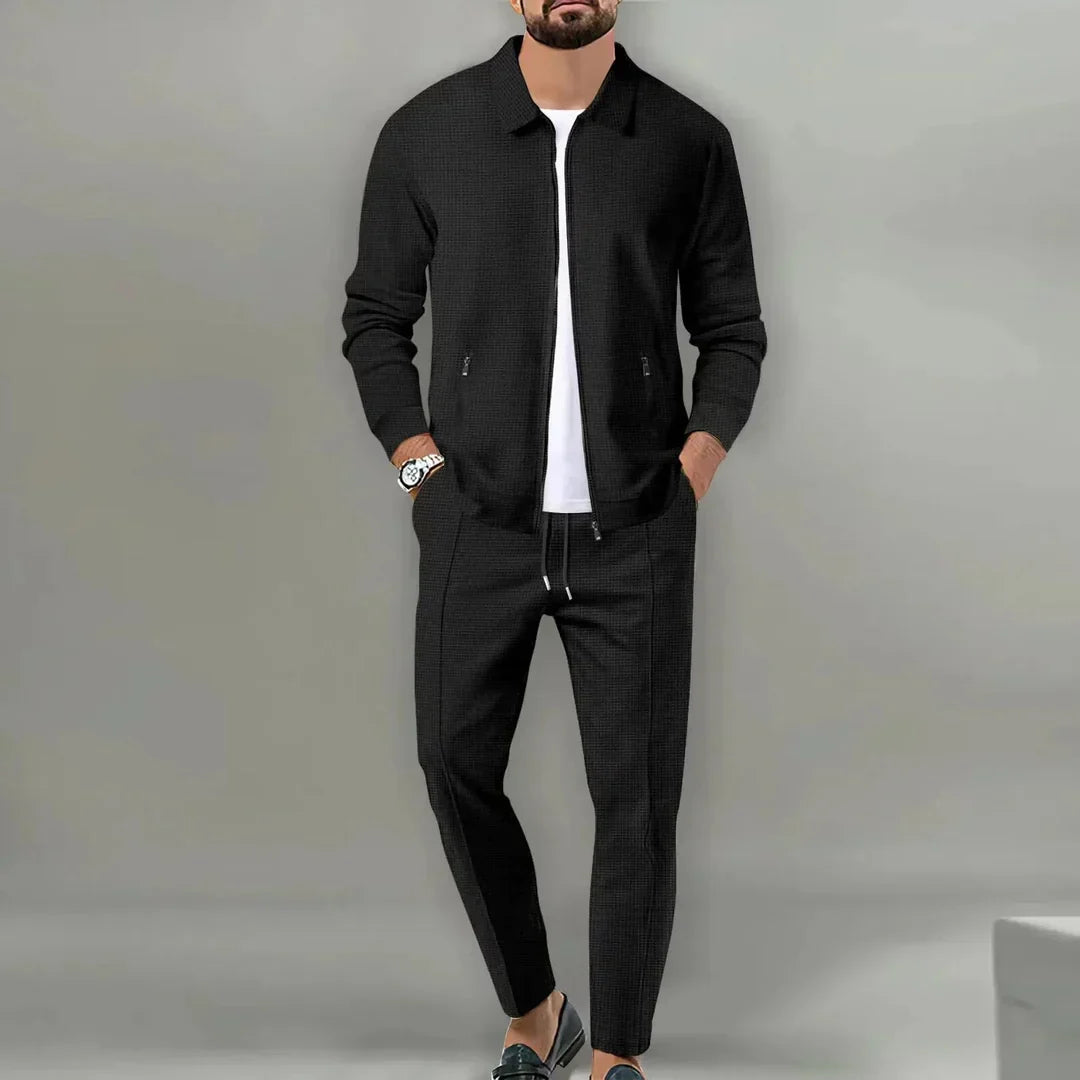 Męski garnitur slim fit dwuczęściowy. Elegancka marynarka i spodnie garniturowe. Idealny na biznes lub wesele.