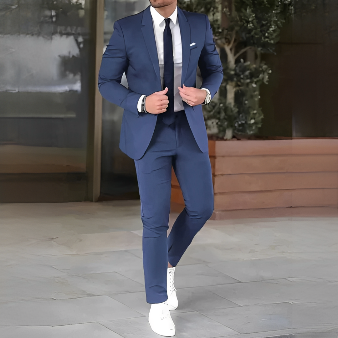 Modny garnitur męski slim fit do pracy i na uroczystości. Formalny zestaw męski. Beżowy, granatowy, czarny.