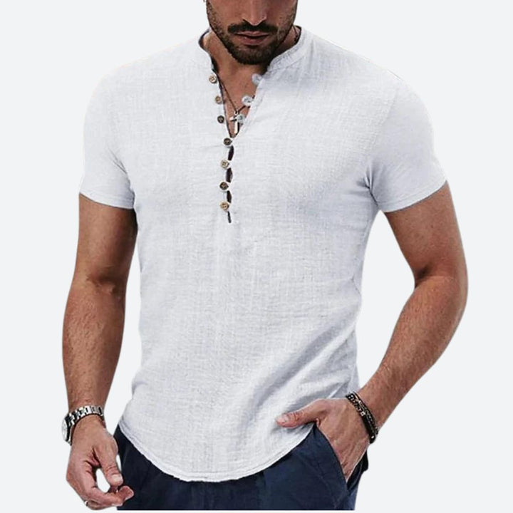 Casualowa męska koszulka z krótkim rękawem. Komfortowy tshirt, modny i idealny na wiosenne dni.