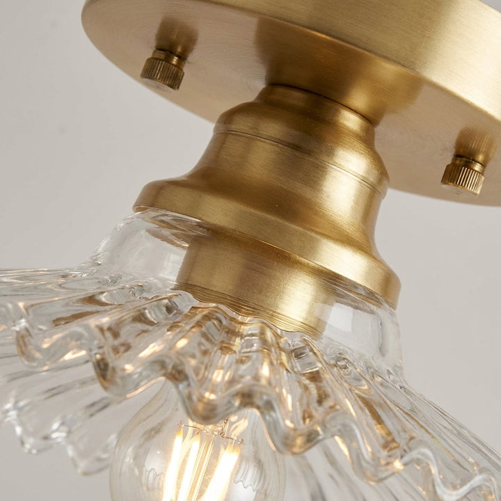 Elegancka lampa sufitowa vintage Pętalique. Szklana, kwiatowa dekoracja do wnętrz. Jasne płatki.