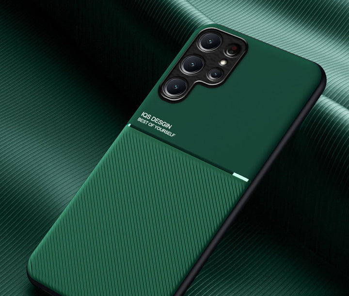Wysokiej jakości unisex etui ochronne na smartfon, smukłe i antywstrząsowe, gwarantujące wytrzymałość.