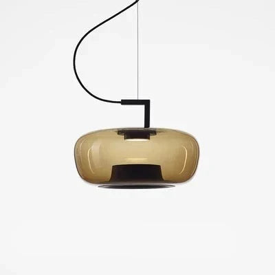 Smukła lampa wisząca do jadalni. Nowoczesne oświetlenie sufitowe, stylowy design, jasne światło.