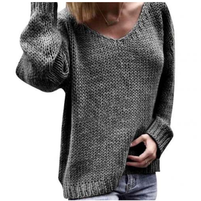 Casualowy sweter damski dziergany z serek dekoltem. Wygodna, ciepła odzież na jesienne i zimowe dni.