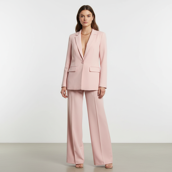 Elegancki dwuczęściowy zestaw Elena. Modna marynarka i spodnie tworzą kompletny, stylowy look.