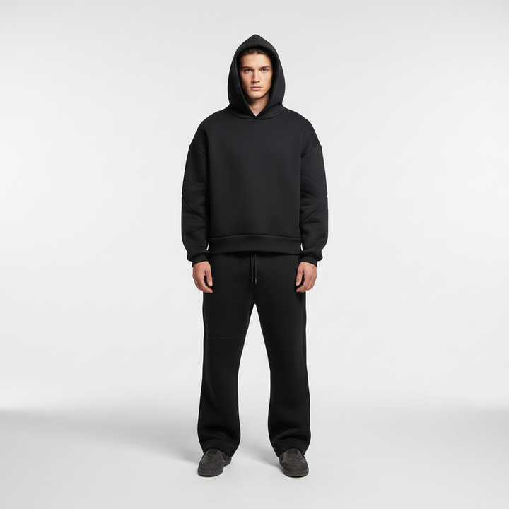Bluza męska oversize Samuel i pasujące spodnie dresowe, tworzące wygodny komplet sportowy.
