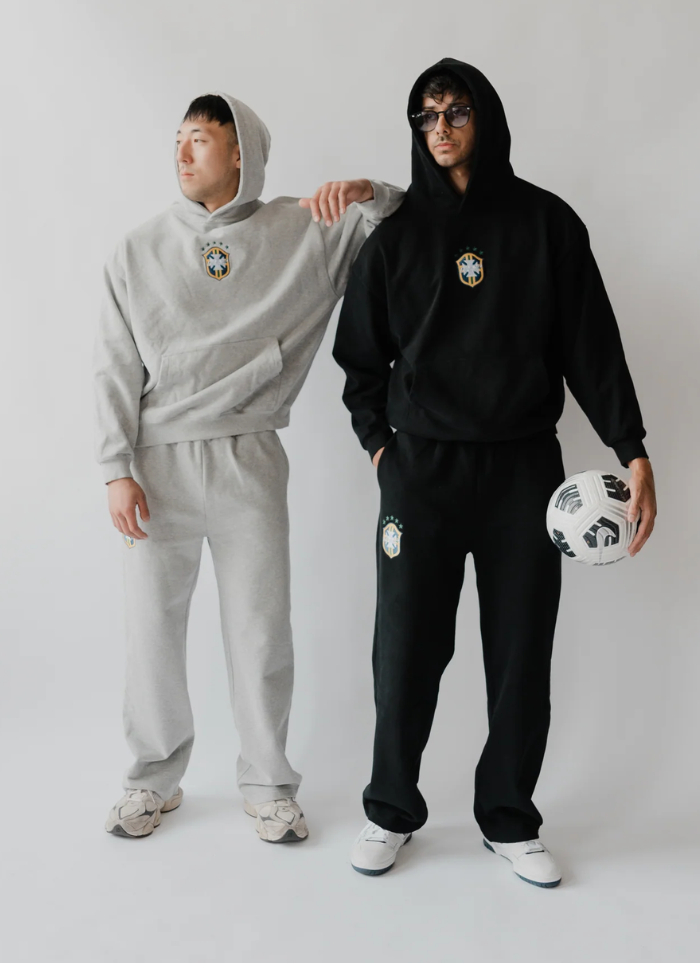Wysokiej jakości dres sportowy męski – komplet loungewear i odzież sportowa w jednym. Komfort i styl.