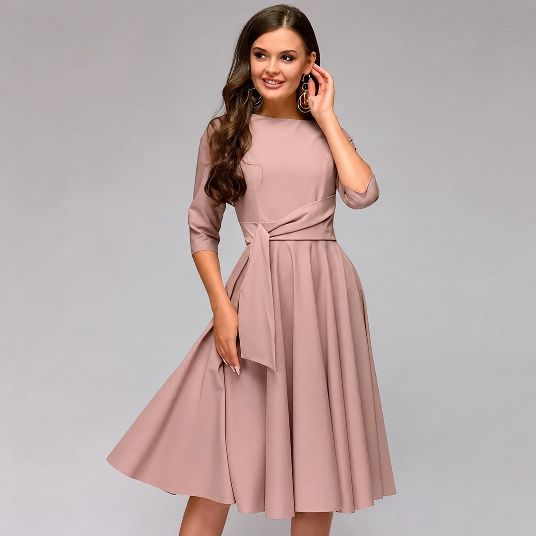 Elegancka damska sukienka midi khaki na wesele, przyjęcie. Idealna na jesienne okazje.