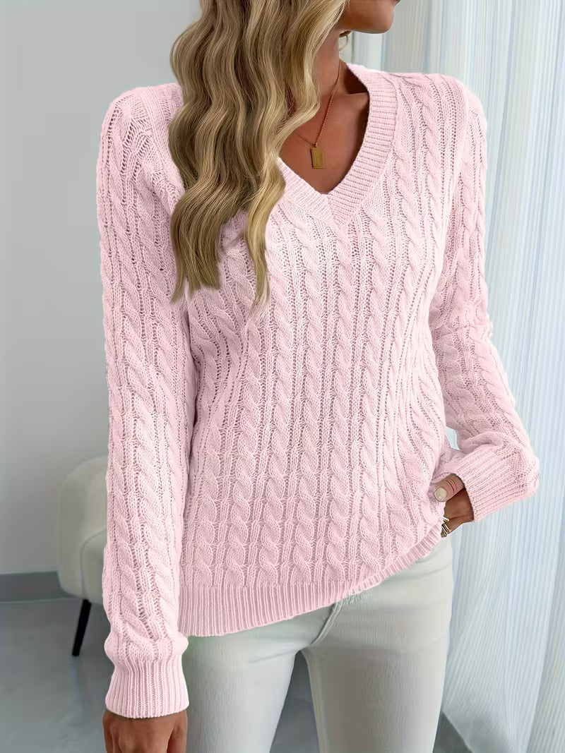 Ciepły sweter damski warkoczowy z dekoltem V, idealny na jesień i zimę. Elegancka moda damska.