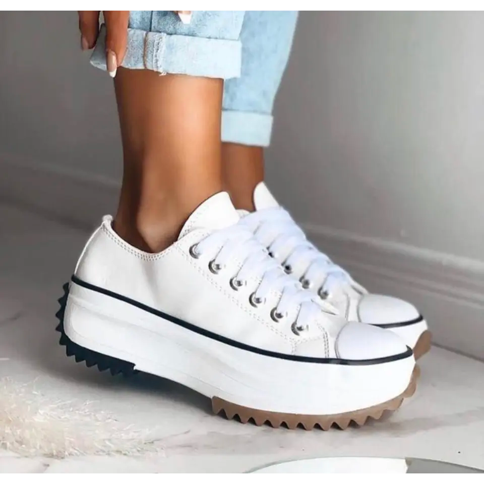 Modne beżowe sneakersy damskie Léonie, widok z góry. Ergonomiczne obuwie zapewniające komfort i wsparcie na co dzień.