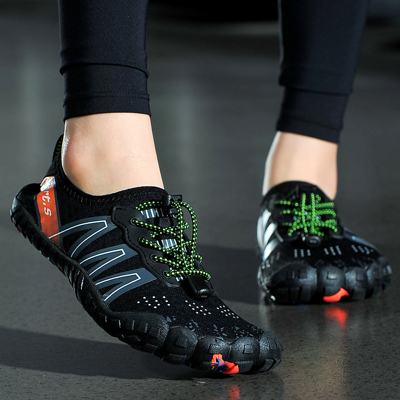 Buty wodne AquaFlex unisex. Lekkie, wygodne obuwie sportowe do pływania i aktywności wodnych.