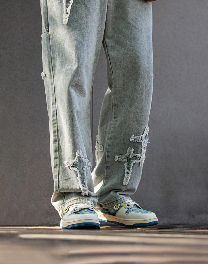 Artystyczne sneakersy Lior w uniwersalnym rozmiarze i designie, pasujące do każdego stylu.