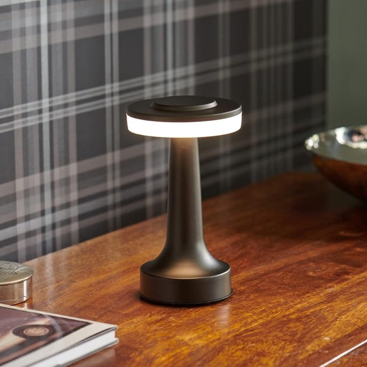 Designerska lampa stołowa LumiBar, retro i bezprzewodowa, zasilana USB-C.