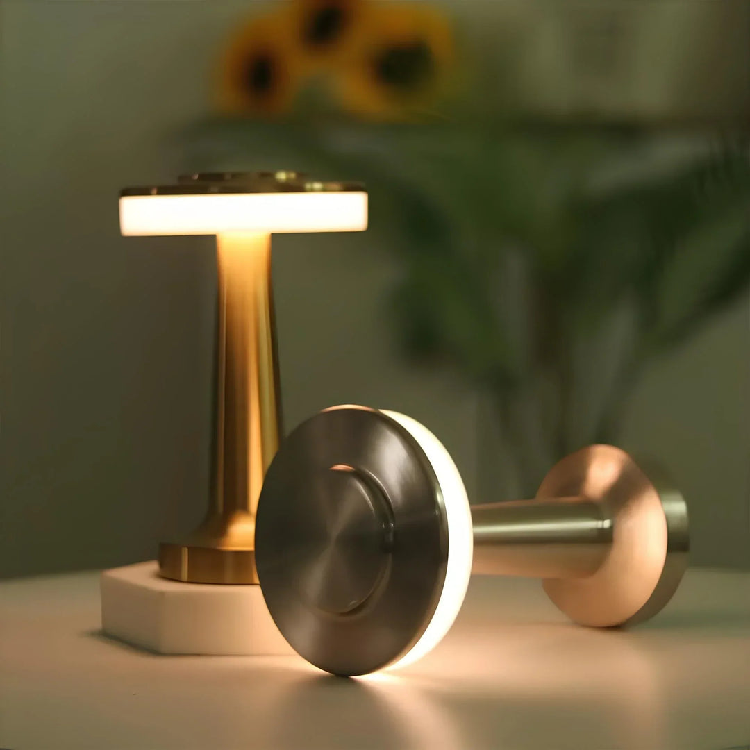 Oświetlenie stołowe retro LumiBar, bezprzewodowe, przenośne, idealne na biurko lub komodę.