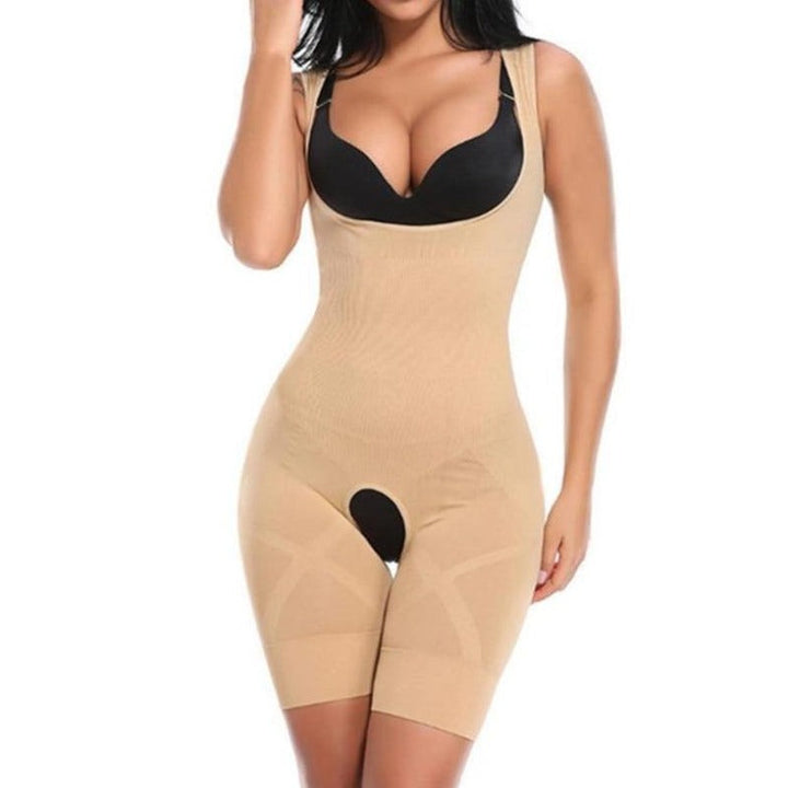 Damskie body modelujące, gładkie, beżowe. Wyszczuplająca bielizna dla komfortu i podkreślenia sylwetki.