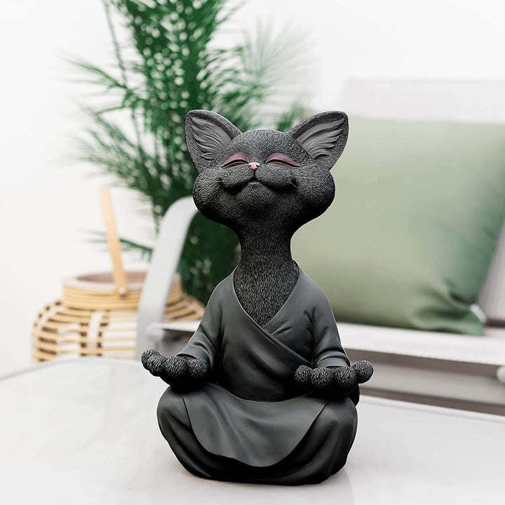 Elegancka figurka dekoracyjna kota buddyjskiego, dodatek do wystroju wnętrz, symbol zen i spokoju.