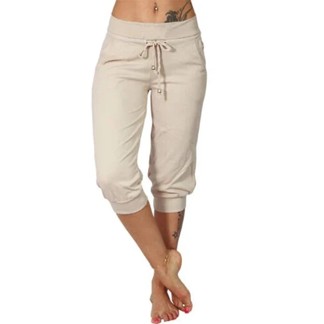Damskie spodnie capri Luna, casualowe i komfortowe. Idealne na lato, z regulacją, luźne i modne.