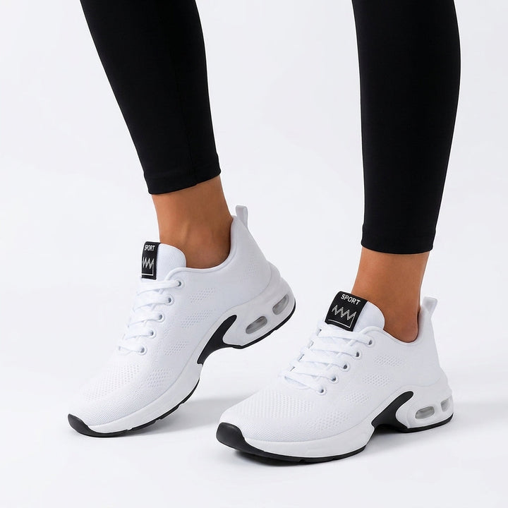Damskie lekkie buty casual z oddychającej siateczki, idealne na wiosnę i lato. Wygodne obuwie sportowe.