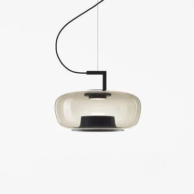 Jasna lampa wisząca, nowoczesny smukły design. Funkcjonalne oświetlenie sufitowe, dekoracja wnętrz.