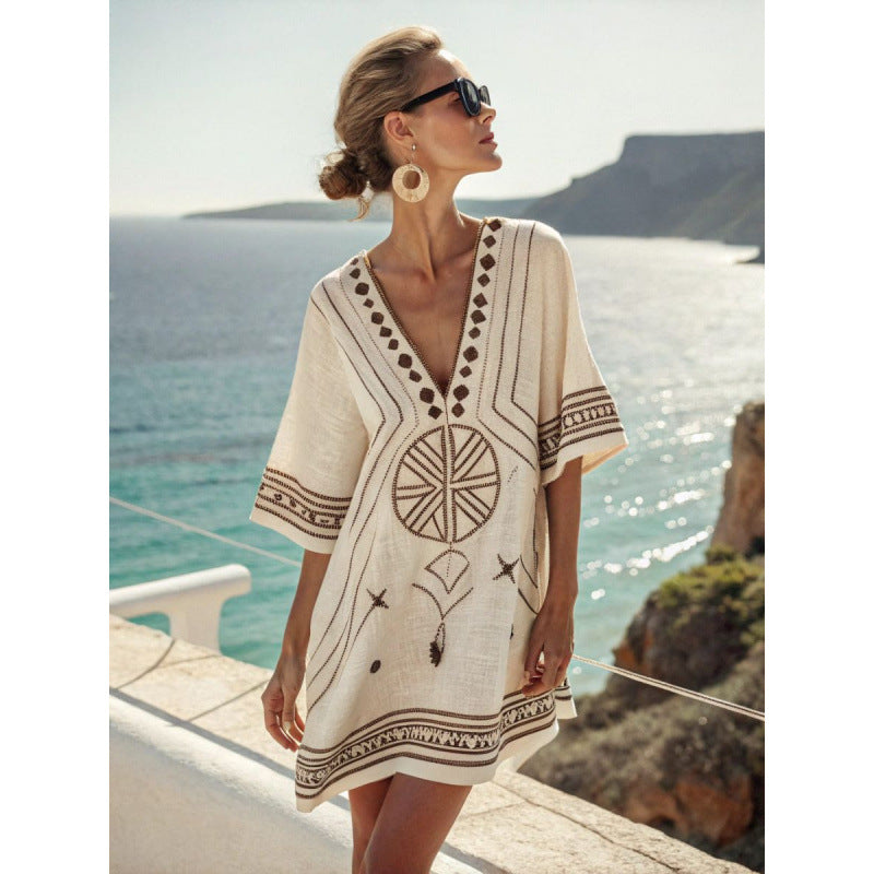 Elegancka tunika boho na plażę, lekka i komfortowa, idealna na letnie wieczory.