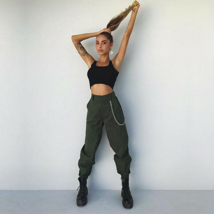 Wygodne spodnie damskie materiałowe khaki, wysoki stan, szerokie nogawki, styl casual.