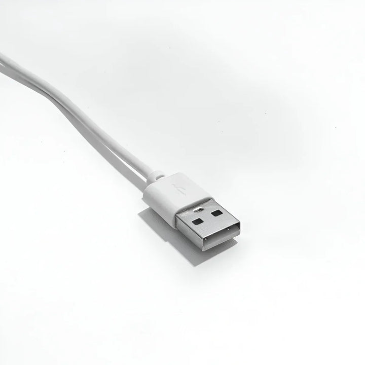 Szczegóły: Drewniana lampa dziecięca WildGlow ze zwierzętami. Lampka nocna LED, zasilana USB, dekoracja pokoju.