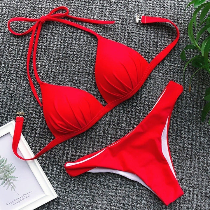 Stylowe bikini damskie, dwuczęściowe, wiązane, idealne na basen lub morze.