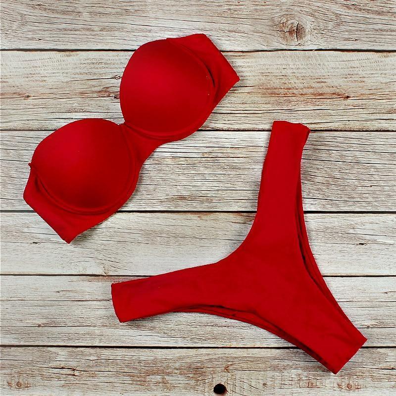 Klasyczne damskie bikini, dwuczęściowy strój kąpielowy, must-have na każdą plażę.