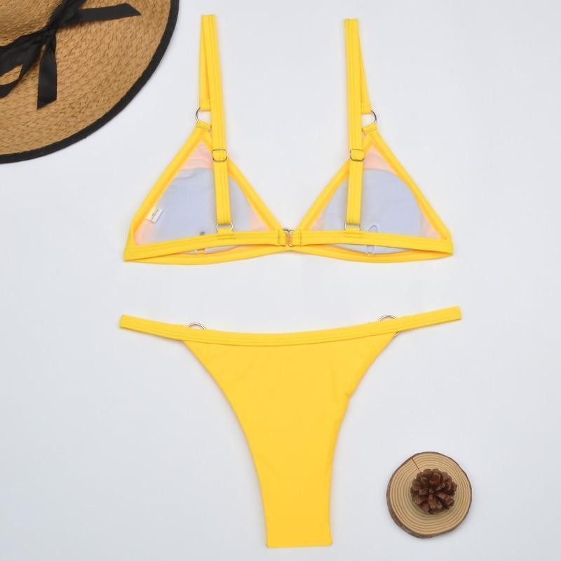Modne dwuczęściowe bikini z brazylianami, damski kostium kąpielowy w żywych kolorach, idealny na wakacje.