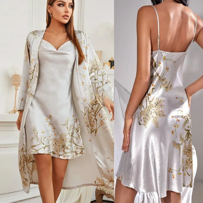 Elegancka damska piżama Noelle. Dwuczęściowy zestaw: satynowa koszula nocna i kimono w kwiaty.