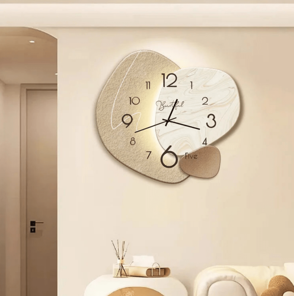 Elegancki, minimalistyczny zegar ścienny do salonu lub biura. Nowoczesna dekoracja ścienna, idealny design wnętrz.