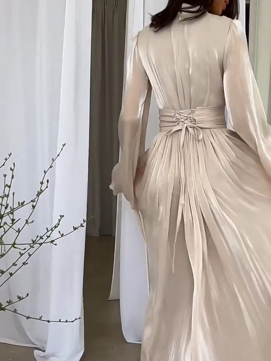 Damska maxi sukienka Valentina. Elegancka, komfortowa, z płynnym krojem. Idealna na wiele okazji.