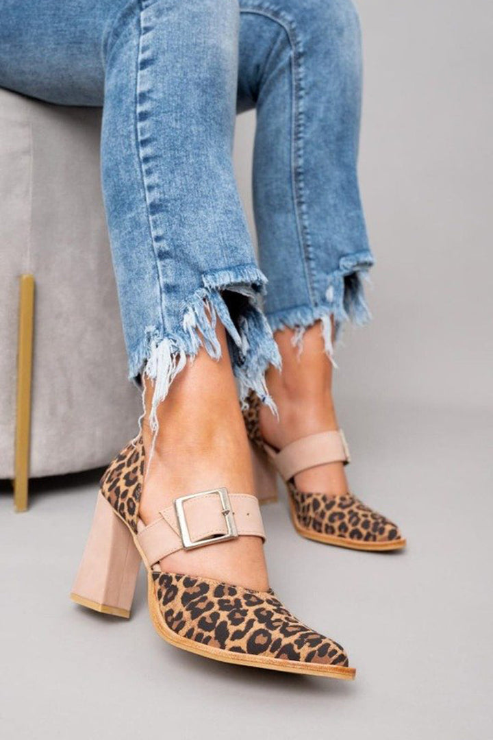 Modne damskie szpilki leopard nude z blokowym obcasem. Stylowe sandały slingback, idealne na eleganckie wyjścia.