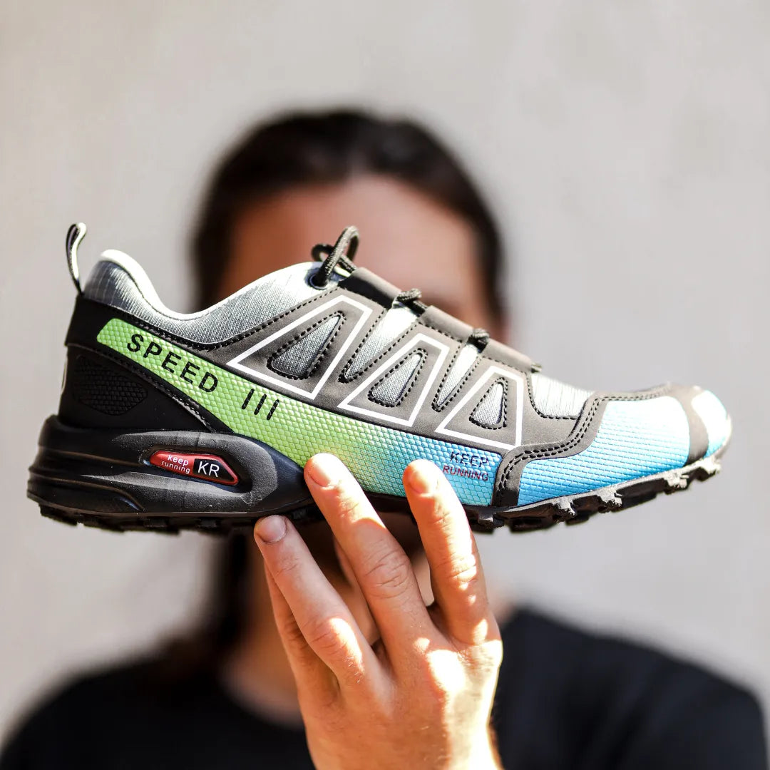 Buty trekkingowe Elias unisex z antypoślizgową podeszwą, idealne na jesienne szlaki i wędrówki.