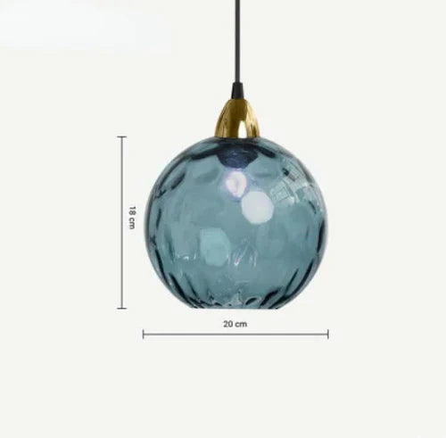 Lampa wisząca Globus LumiSphere. Minimalistyczny design, szklana kula, do nowoczesnych wnętrz.