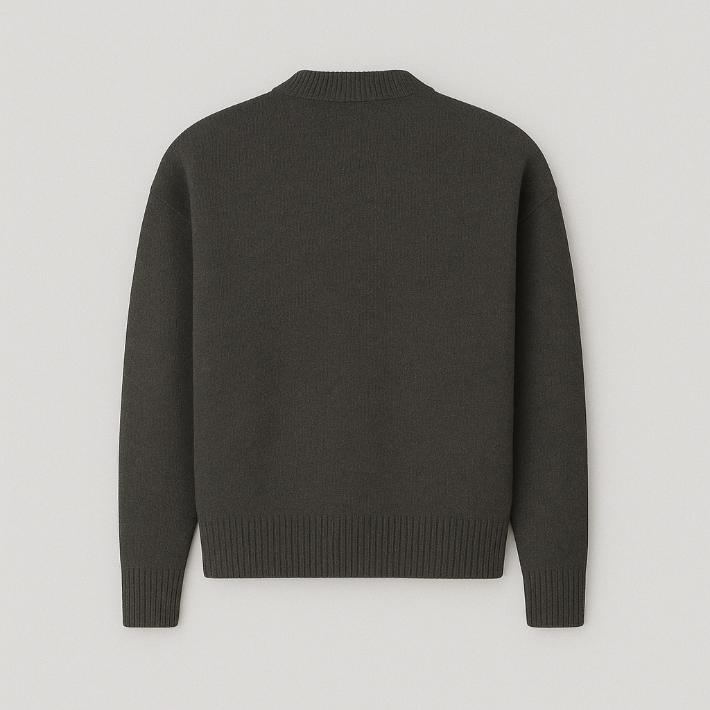 Sweter damski z sercem, elegancki a zarazem casualowy, idealny na jesień.