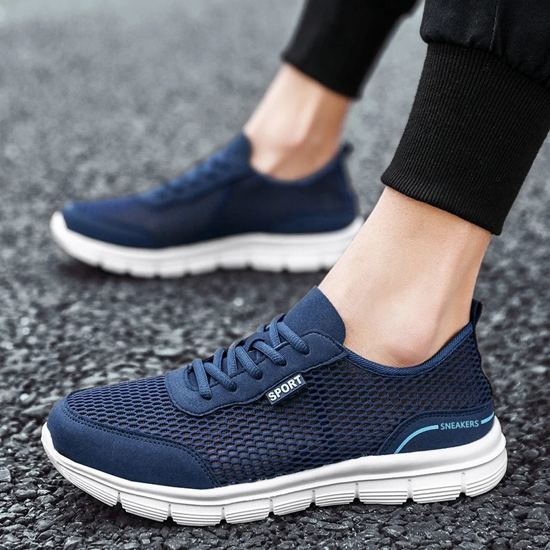 Buty sportowe Jaromir. Sznurowane, męskie sneakersy o lekkiej konstrukcji i doskonałej przewiewności.