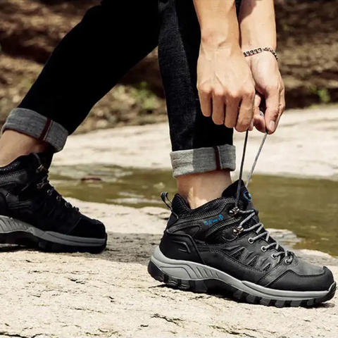 Wodoodporne buty trekkingowe unisex, idealne na szlak i piesze wycieczki w każdą pogodę.